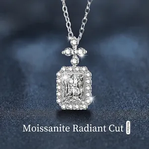 Collana con Ciondolo Moissanite Taglio Radiant per Donna Argento Sterling S925 Collana Halo con Certificato GRA Gioielli Eleganti