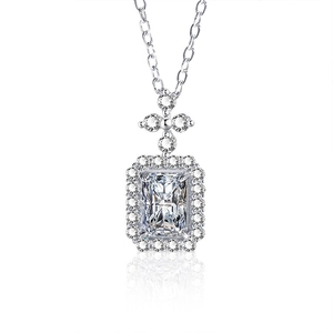 Collana lussuosa con moissanite taglio radiant e ciondolo in argento S925 halo