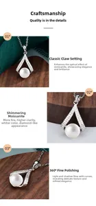 Dettaglio macro del ciondolo a V in moissanite con perla bianca su collana in argento