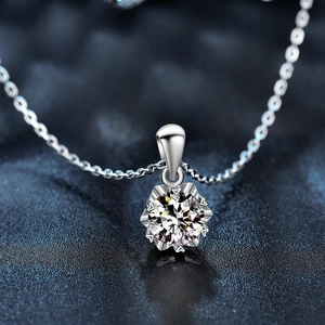 Collier flocon de neige en argent sterling 925 avec pendentif brillant en moissanite