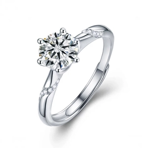 Elegante anello in argento 925 con moissanite, montatura a sei griffe e fascia regolabile