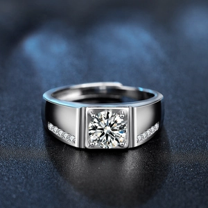 Anello da uomo regolabile in argento 925 con moissanite rotonda e pietre laterali