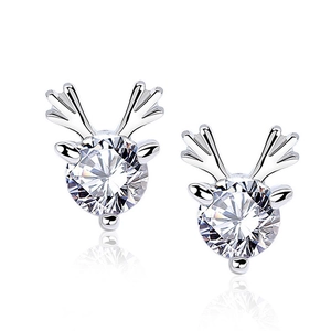 Orecchini a perno con renna in argento sterling 925 e moissanite per donna