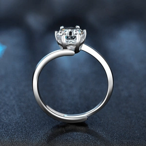 Elegant 925 sterling silver twist band moissanite ring with six-prong setting solitaire