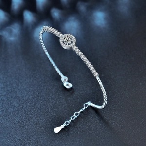 Elegant 925 sterling silver moissanite bracelet with round halo setting for women