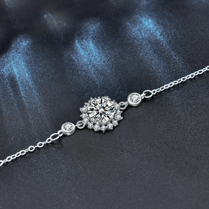 Bracelet tournesol en argent 925 avec moissanite et sertissage halo étincelant