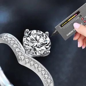 Bague couronne de princesse en argent 925 avec moissanite et anneau en forme de V