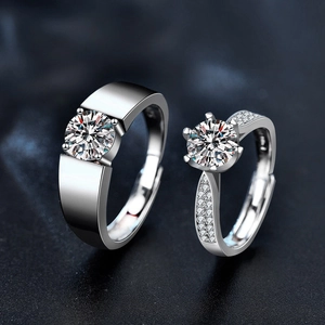 Elegantes 925er Sterlingsilber Moissanit Paar Ringe Set für Hochzeits- und Verlobungsgeschenke