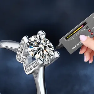 S925 silver ring featuring round cut moissanite diamond tested with diamond selector