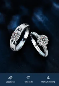 Vista macro de anillos de pareja en plata S925 con moissanita y motivos geométricos