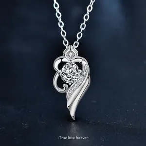 Collier Ailes d'Ange en Argent Sterling 925 Moissanite pour Femme Élégant Pendentif Coeur Aile Chaîne de Clavicule Bijoux