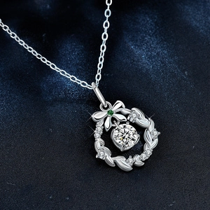 Collier couronne de Noël en argent 925 avec pendentif moissanite dansante et nœud