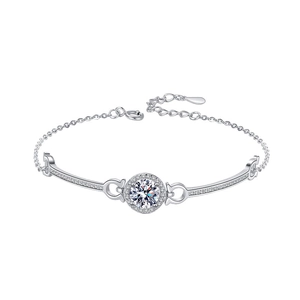 Bracelet en argent 925 avec moissanite ronde et maillons élégants en forme de C