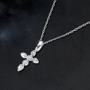 Elegant S925 sterling silver cross pendant necklace with round and teardrop moissanite stones