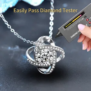 925 sterling silver four-leaf clover pendant necklace with brilliant moissanite stone
