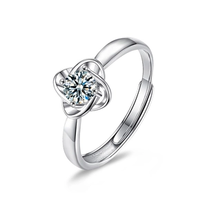 Adjustable S925 sterling silver four-leaf clover ring with brilliant moissanite stone