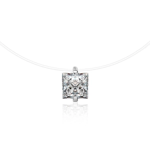 Élégant pendentif moissanite taille princesse en argent S925 sur chaîne en fil invisible