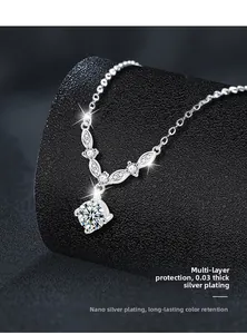 Makroaufnahme von S925 Sterlingsilber-Moissanit-Anhänger mit 0.03 Silber-Beschichtung