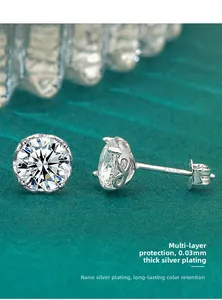 Makroaufnahme von S925 Sterling Silber 4-Krallen-Ohrsteckern mit rundem Brillantschliff