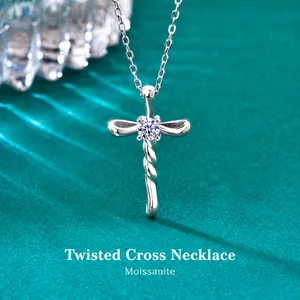 Lussuosa Collana Con Ciondolo a Croce in Argento Sterling S925 per Donna Moissanite Design Intrecciato Gioielli Regalo