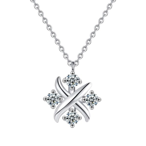 Elegante collana in argento 925 con pendente a X e quattro pietre di moissanite lucide