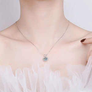 925 Sterling Silver Snowflake Necklace with Brilliant Moissanite Pendant for Women