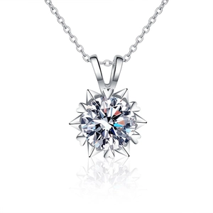 925 sterling silver snowflake heart necklace with sparkling moissanite stone and reflection
