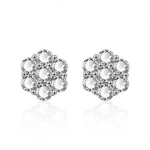 Elegant 925 sterling silver snowflake stud earrings with sparkling moissanite stones