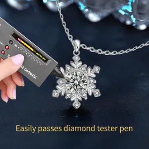 Collier flocon de neige en argent 925 avec pierre moissanite testée au testeur de diamant