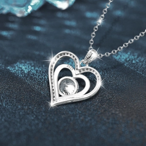 Collar colgante de corazón moissanita plata esterlina S925 con diseño doble corazón