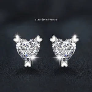 Luxury 925 Sterling Silver Moissanite Heart Stud Earrings For Women Korean Style Sparkling Heart Shaped Fashion Jewelry Gift