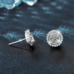 Sparkling S925 sterling silver round moissanite stud earrings with a halo diamond setting
