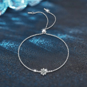 925 Sterling silver adjustable snowflake bracelet with sparkling moissanite stones