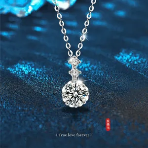 Luxueux Collier Pendentif Flocon de Neige en Argent Sterling 925 pour Femmes Élégant Bijou de Moissanite Cadeau Anniversaire