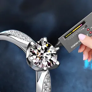 Classic S925 silver six-prong moissanite ring passing diamond tester test successfully