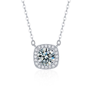 Collier en argent S925 avec pendentif en moissanite ronde à coupe brillante