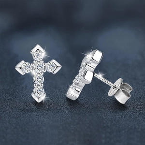 Sparkling S925 sterling silver cross stud earrings with round-cut moissanite stones