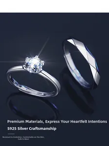 Détail macro de bagues de couple en argent S925 avec serti à six griffes moissanite