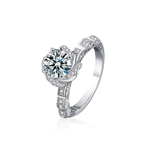 Bague couronne en argent 925 avec moissanite 1 carat et gravures vintage ciselées
