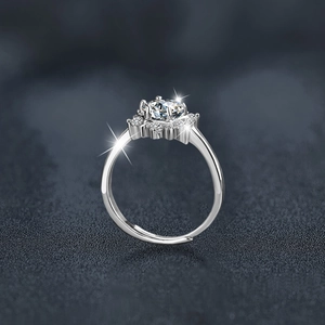 Bague flocon de neige élégante en argent 925 avec pierres moissanite et anneau ajustable