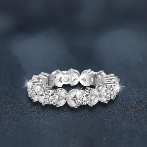 Anello Quadrifoglio in Argento Sterling 925 Con Moissanite Taglio Marquise Elegante Gioiello in Moissanite Colore D VVS1