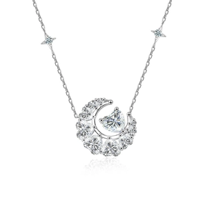Collier en argent 925 avec lune et moissanite en forme de cœur et détails d'étoiles