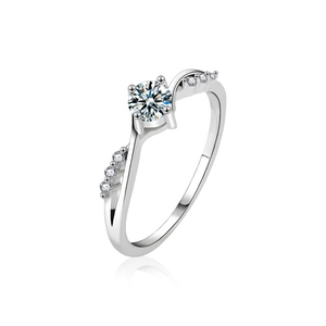 Bague classique en argent sterling S925 avec moissanite et anneau entrelacé élégant