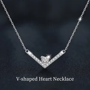 Collier Pendentif Cœur Moissanite en Forme de V en Argent Sterling S925 pour Femme Bijoux de Chaîne de Clavicule de Luxe