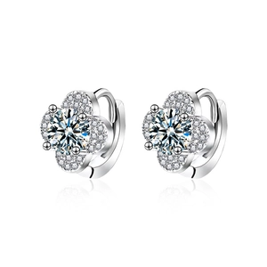 Elegant S925 sterling silver four-leaf clover earrings with sparkling moissanite stones
