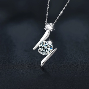 Sparkling S925 sterling silver moissanite lightning pendant necklace with adjustable chain