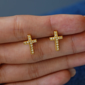 Cross earrings in 925 sterling silver with D color moissanite stones and 18K gold finish