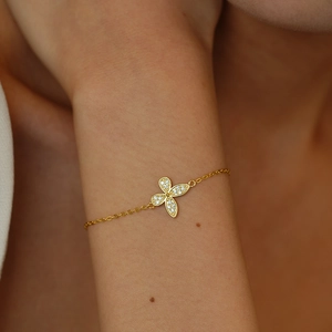 Bracelet papillon élégant en argent S925 doré serti de pierres Moissanite couleur D