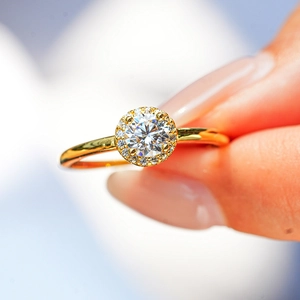 Classic 18K gold plated S925 silver halo ring with a brilliant round moissanite center