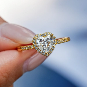 18K Gold Plated 925 Sterling Silver Heart Moissanite Ring For Women Halo Zirconia Wedding Engagement Band Ring Finger Jewelry